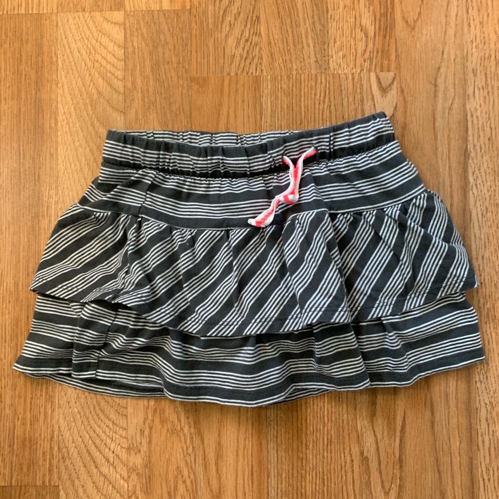 Cat & Jack Small 6/ 6X Gray Striped Skirt Washed